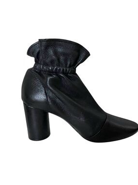 CROSSWALK Ruched Top Ankle Boots 37